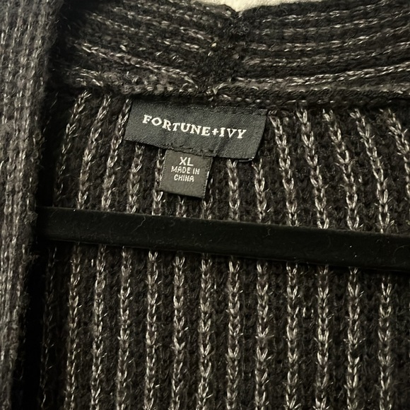 Fortune & Ivy Cardigan - Picture 4 of 10